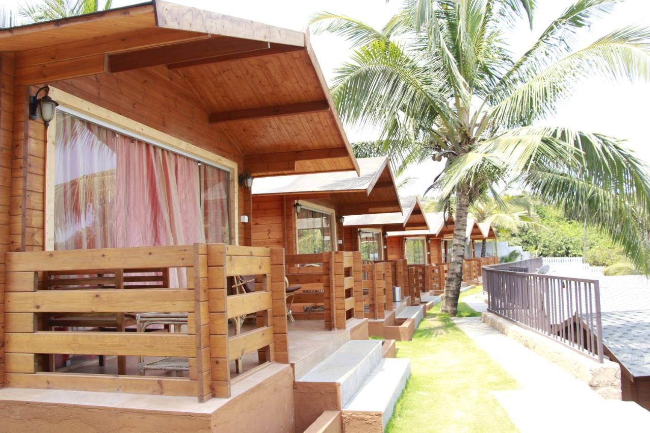Larive Beach Resort Vagator Ngoại thất bức ảnh