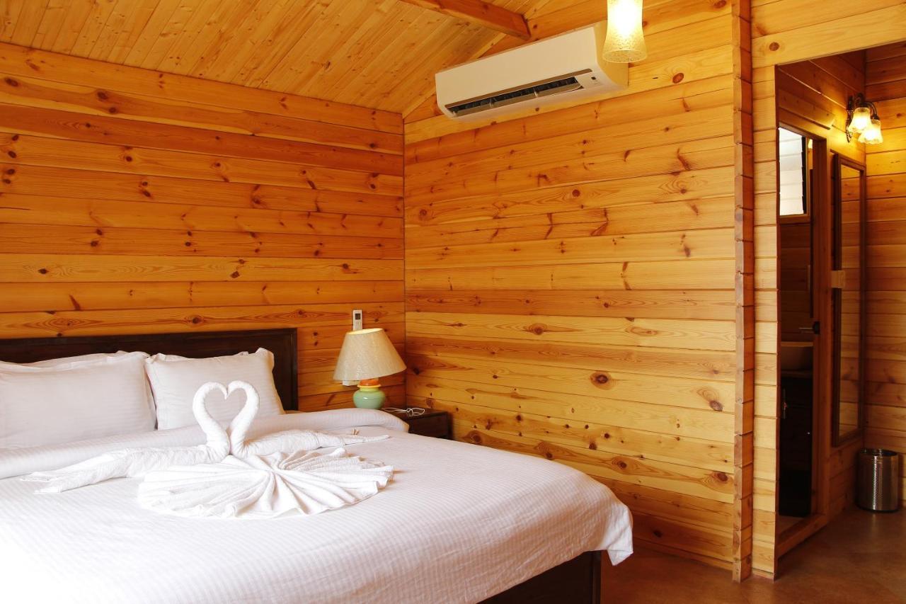 Larive Beach Resort Vagator Ngoại thất bức ảnh