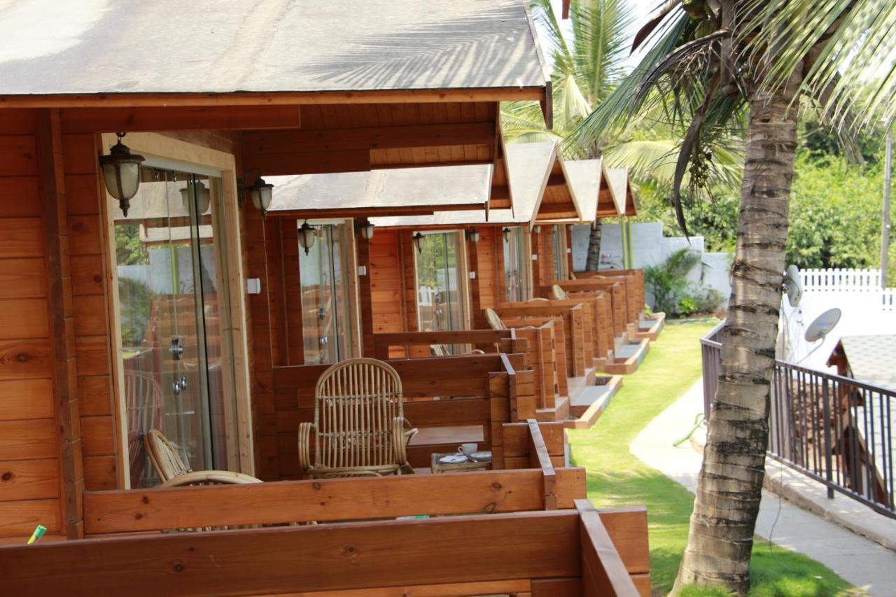 Larive Beach Resort Vagator Ngoại thất bức ảnh