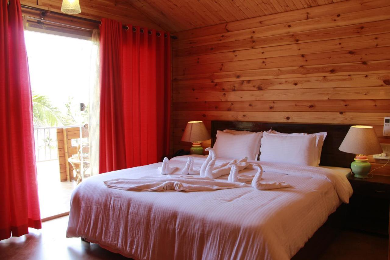 Larive Beach Resort Vagator Ngoại thất bức ảnh