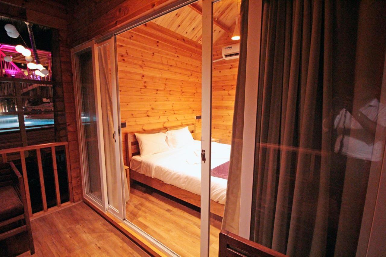 Larive Beach Resort Vagator Ngoại thất bức ảnh