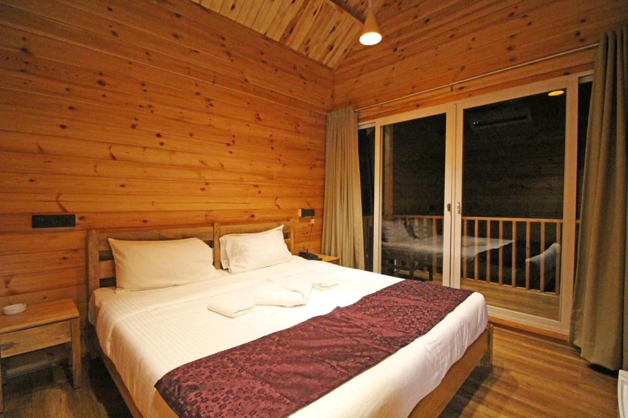 Larive Beach Resort Vagator Ngoại thất bức ảnh