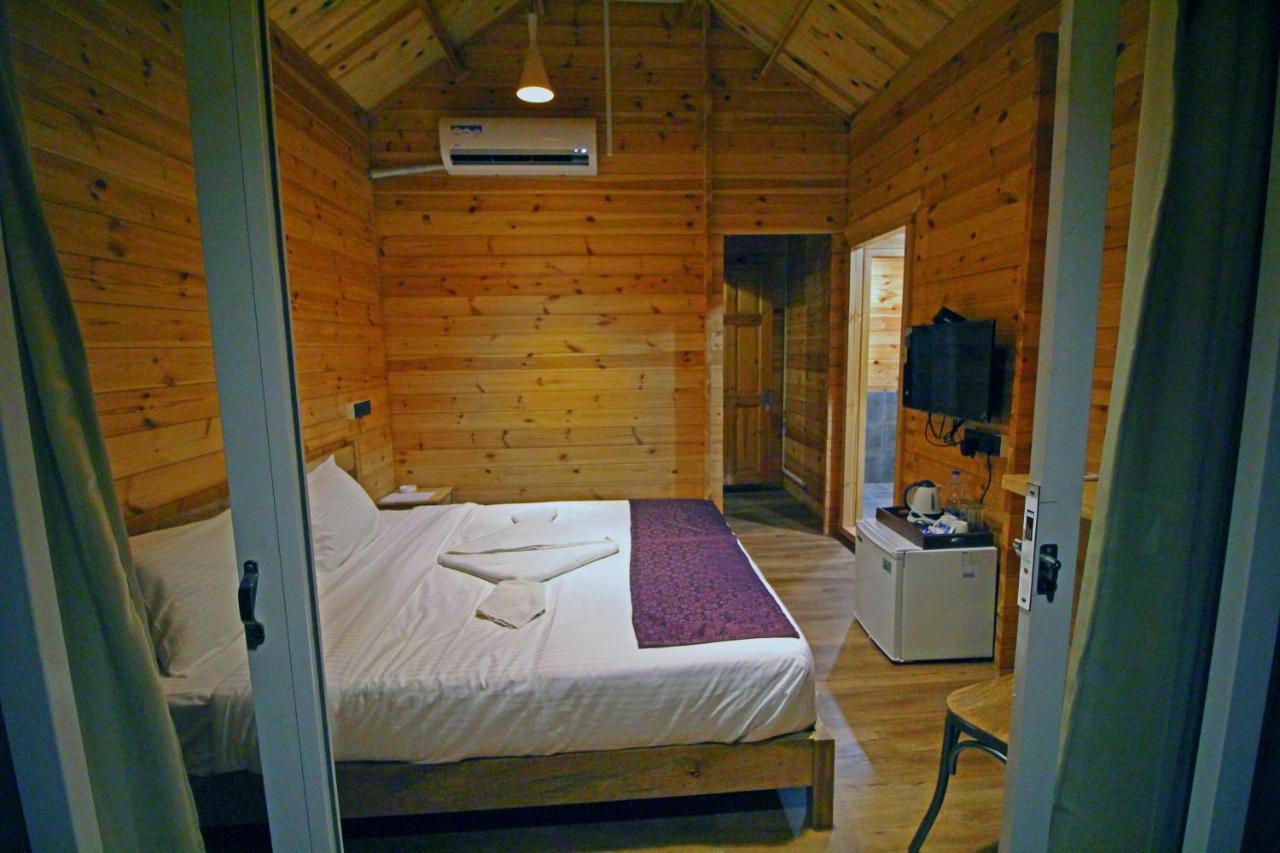 Larive Beach Resort Vagator Ngoại thất bức ảnh