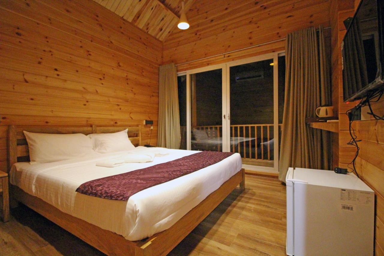 Larive Beach Resort Vagator Ngoại thất bức ảnh