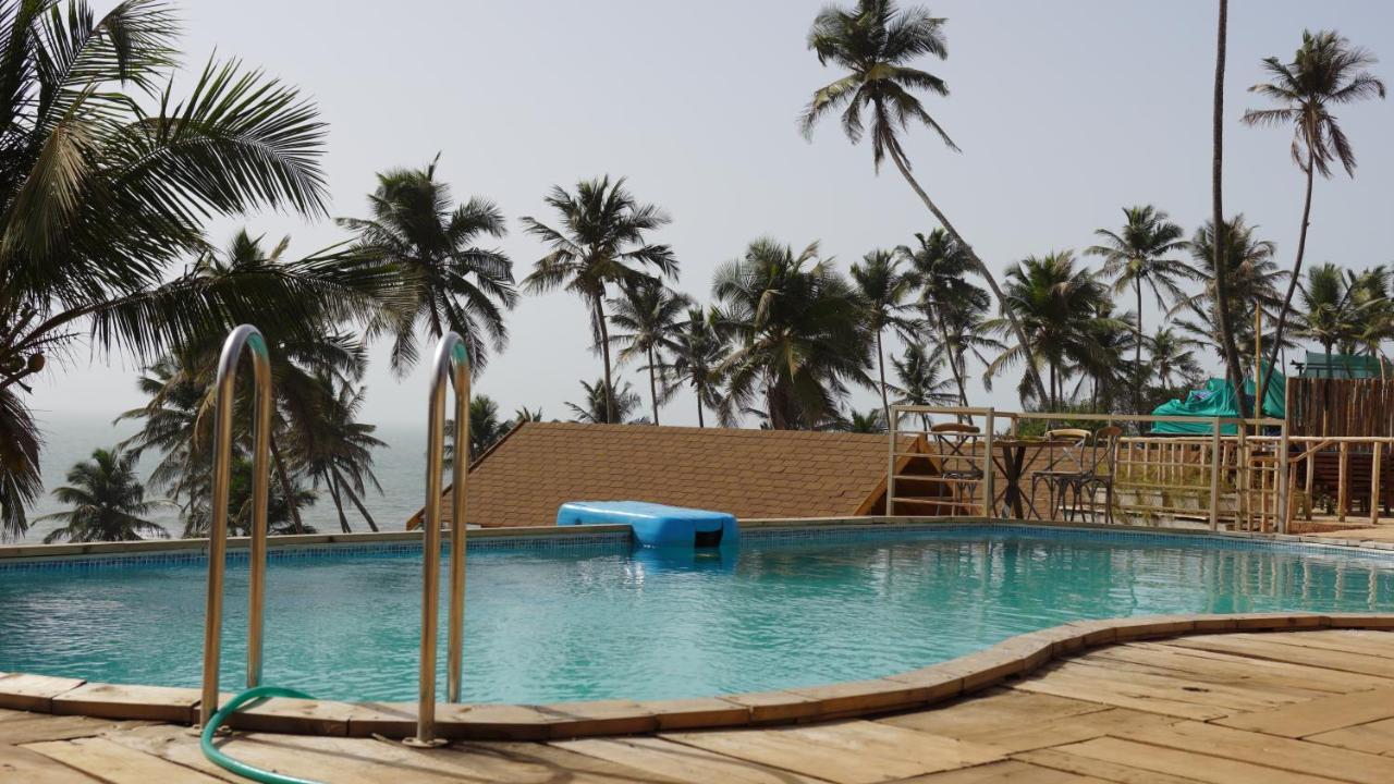Larive Beach Resort Vagator Ngoại thất bức ảnh