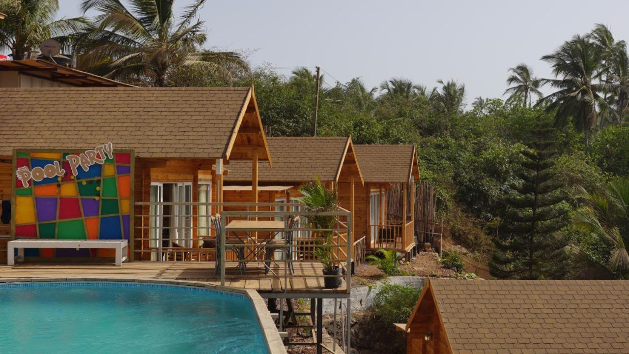 Larive Beach Resort Vagator Ngoại thất bức ảnh