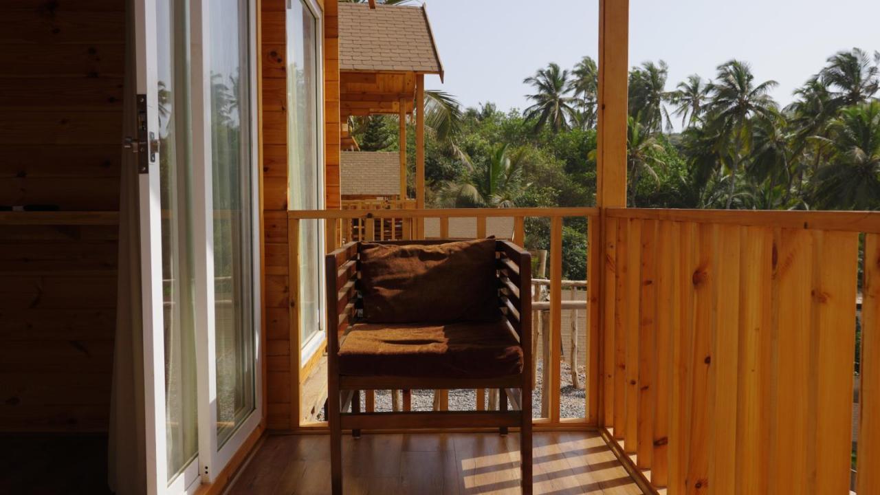 Larive Beach Resort Vagator Ngoại thất bức ảnh